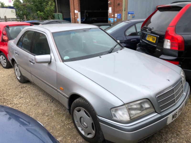 Classic Mercedes C180 Automatic 